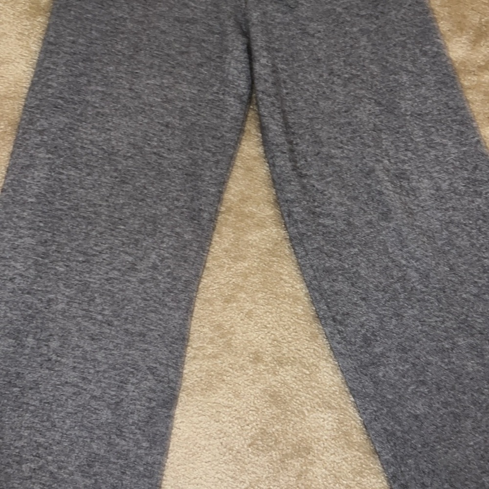 Baci Mini wide leg sweater pant. Sundance Catalog. Size Large. EUC! Gray! - Picture 7 of 16